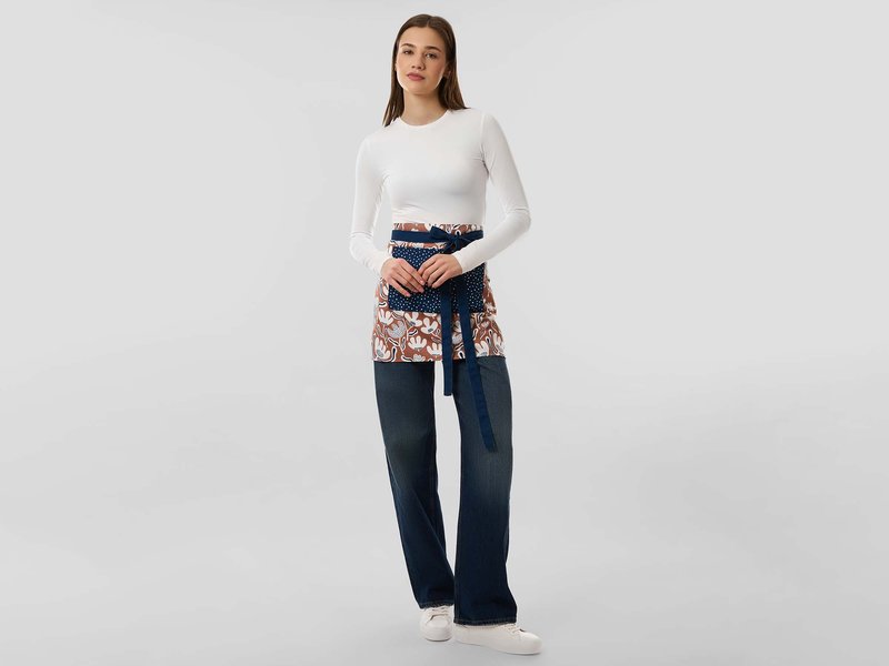 All-Over Print Linen Look Half Waist Apron image 3