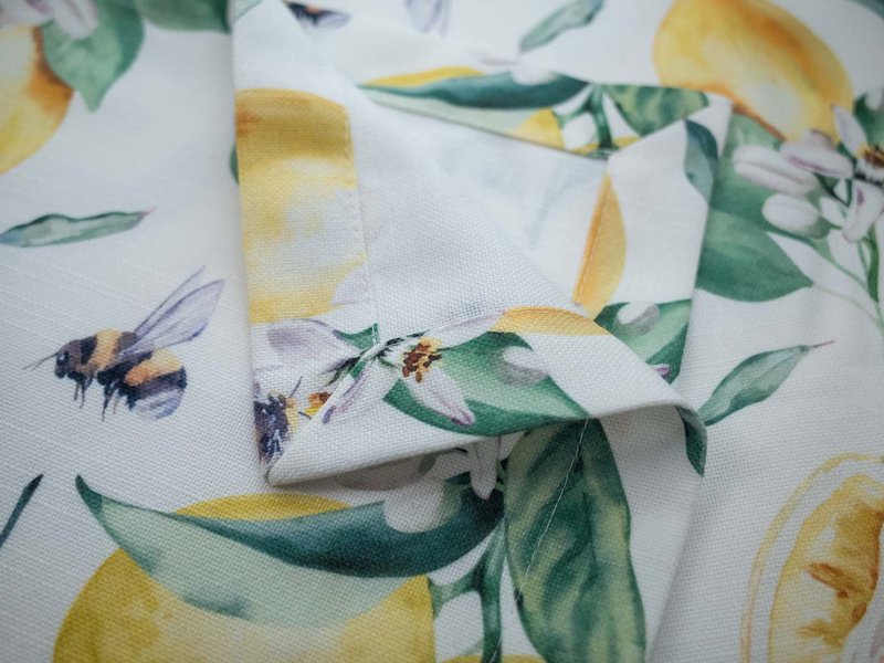 Linen Look Napkins image 1