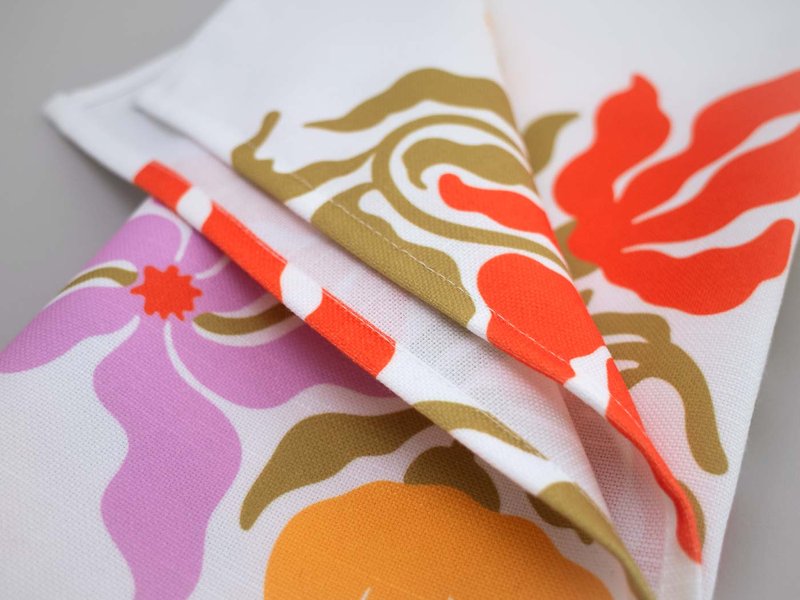 Linen Look Table Runner image 2