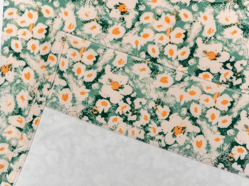 Velvet Curtains image 3